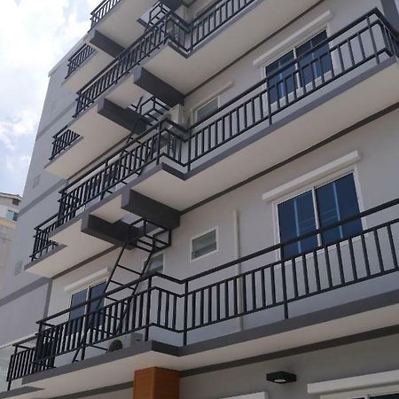 808 Bangkok Apartment Bagian luar foto