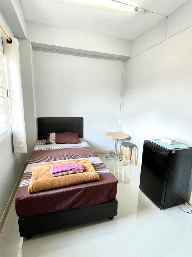 808 Bangkok Apartment Bagian luar foto