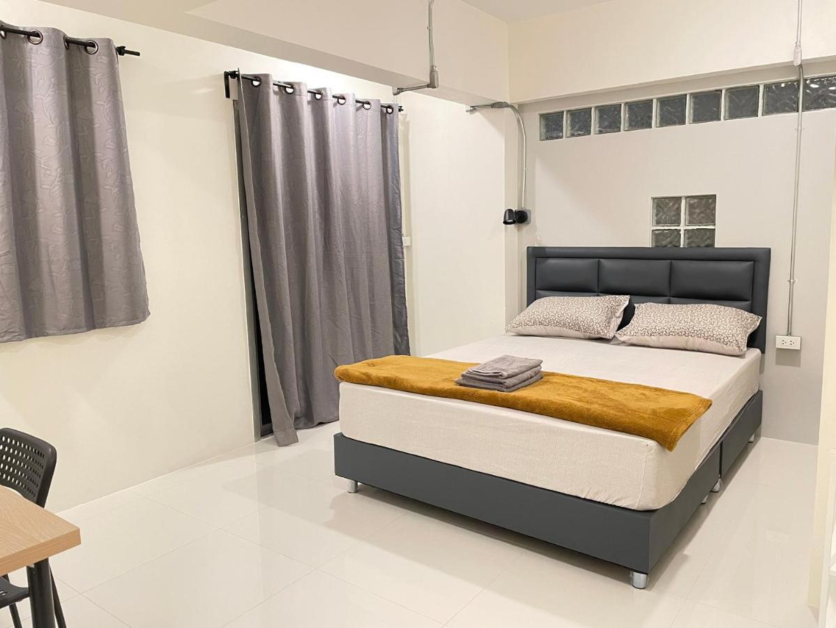 808 Bangkok Apartment Bagian luar foto